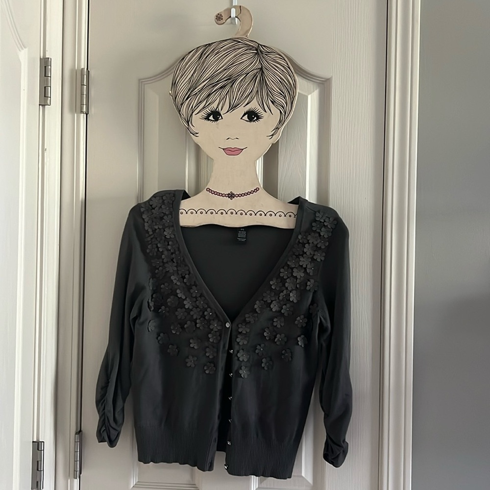 INC flower embellished cardi. V neck like new, smoke free home.
